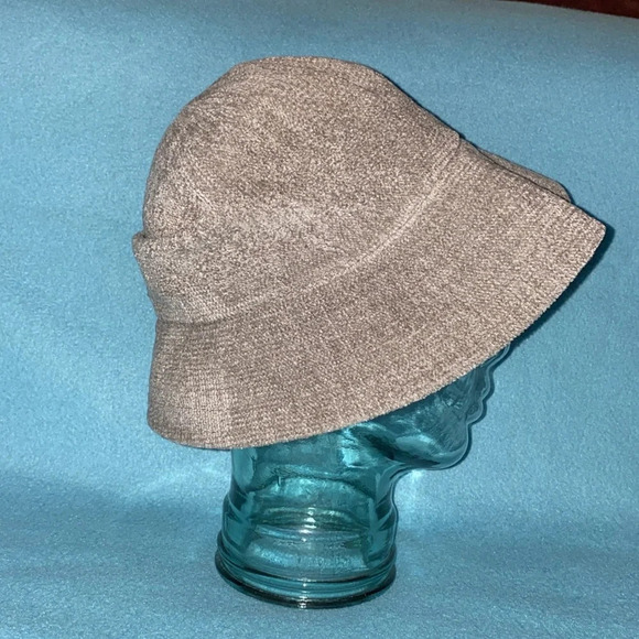 LIZ CLAIBORNE chenille soft bucket hat gray metal logo vintage NEW size osfa main image 4